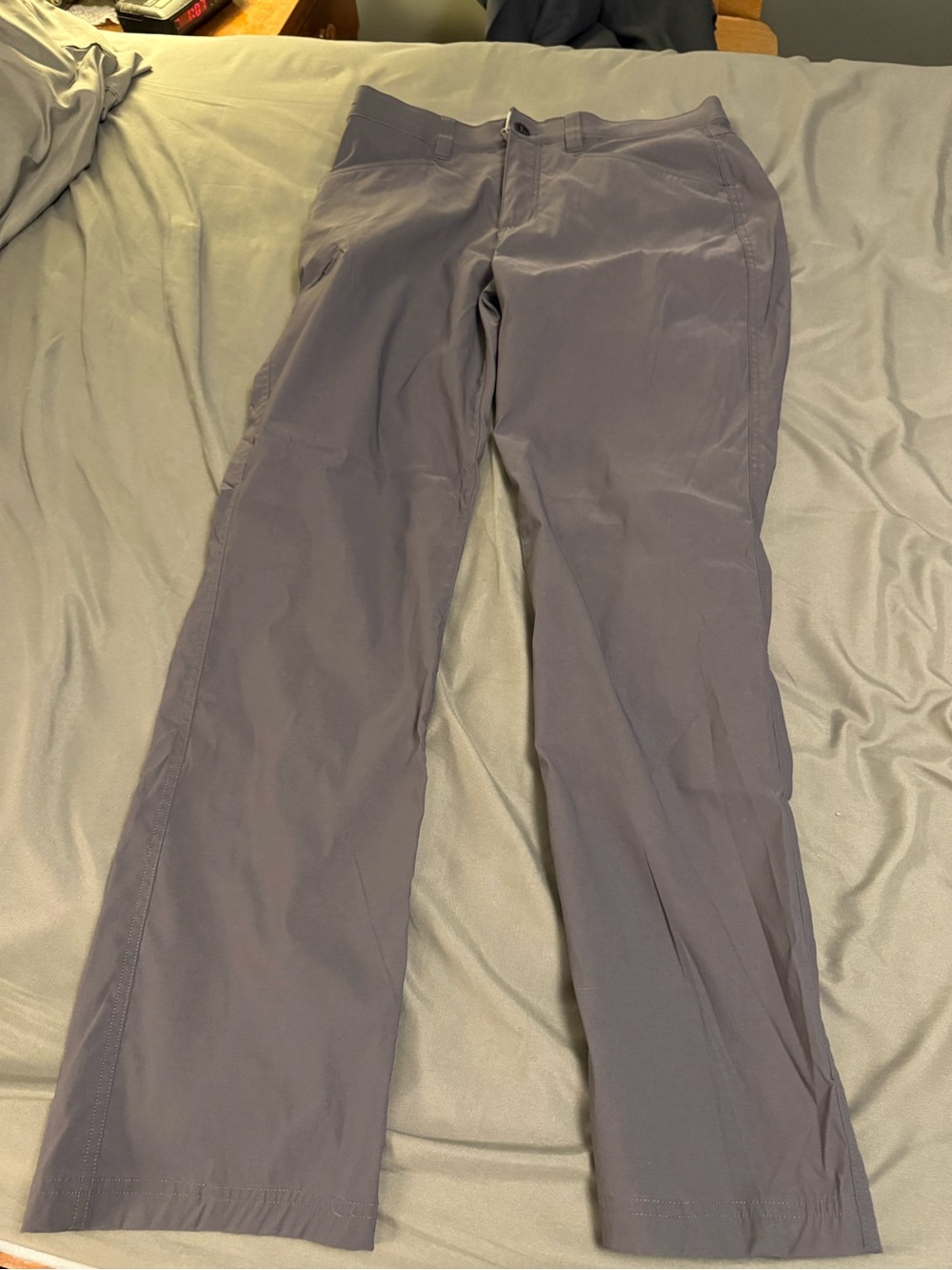 Orvis Men's Lightweight Trek Pants Zippered Cargo Pocket Stretch 34x32 (fit 31)